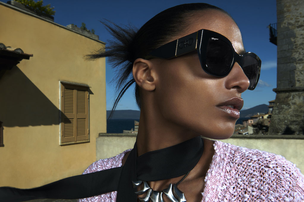 Salvatore Ferragamo revela campanha Primavera/Verão 2022